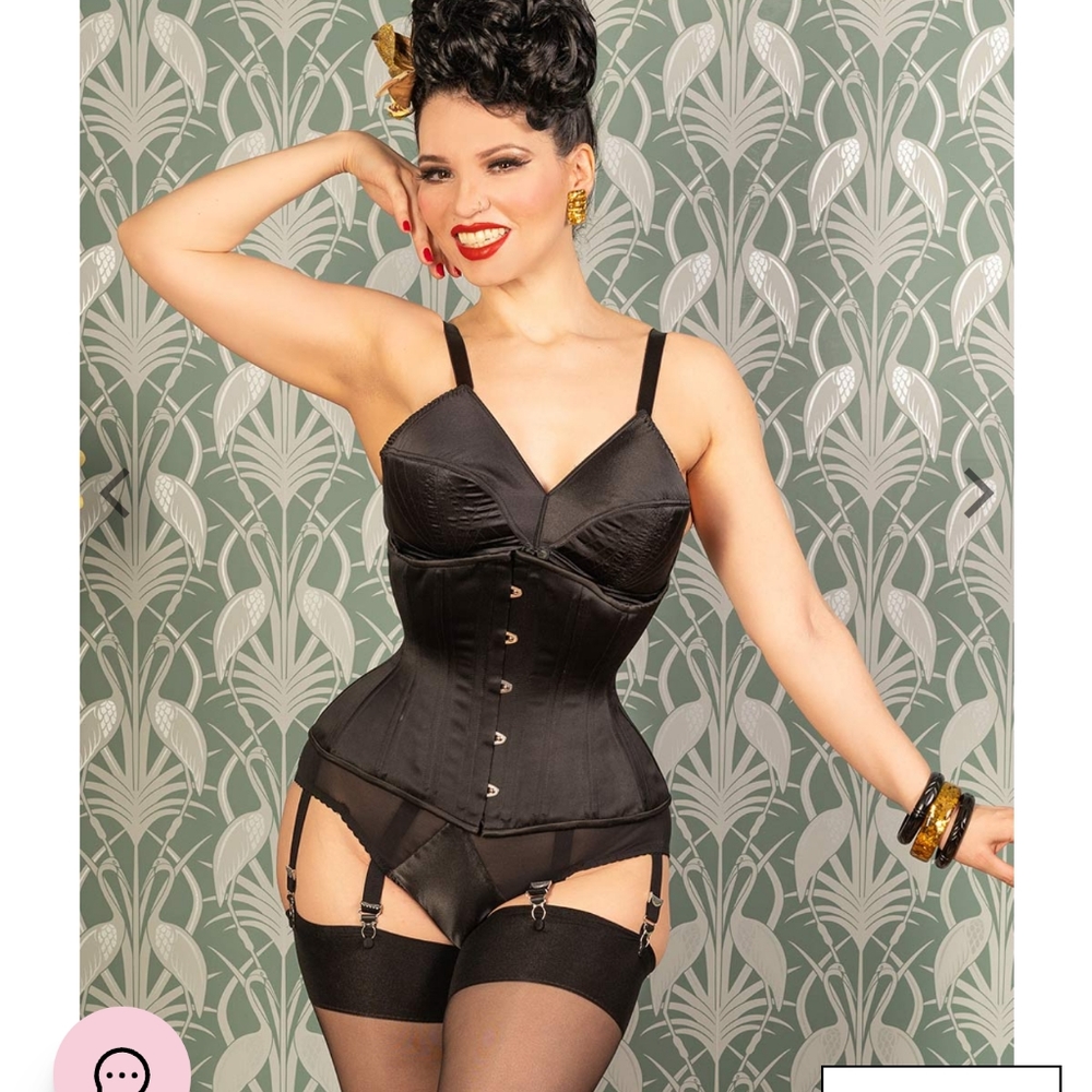 20" Like New What Katie Did Vamp Corset